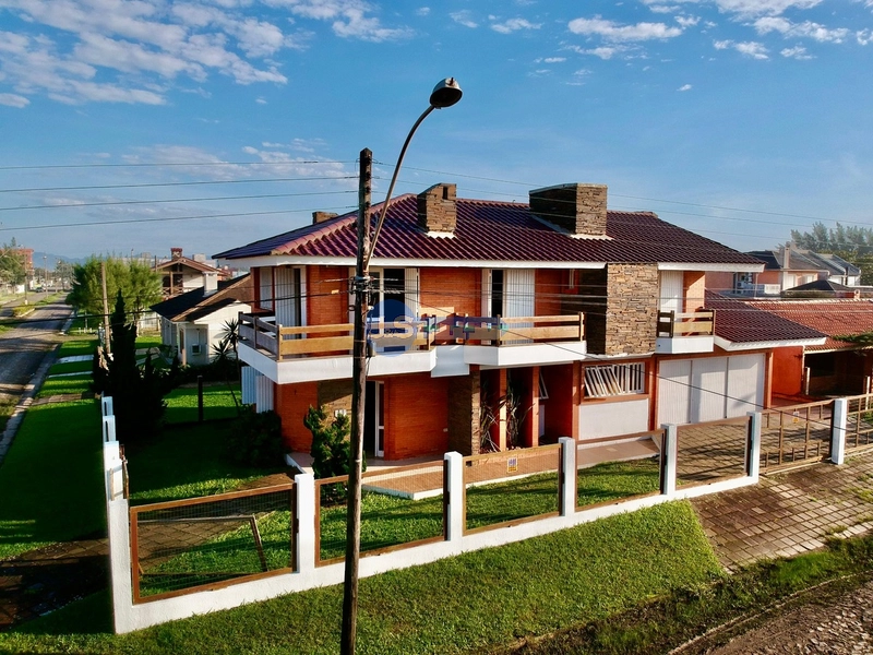 EXCELENTE CASA DE PRAIA EM NOIVA DO MAR, XANGRI-LÁ/RS: 1ª foto da galeria de imagens do imóvel