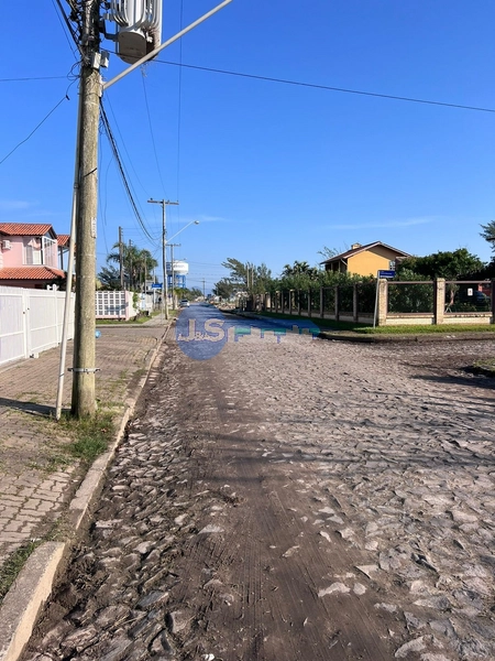 SOBRADO PRÓXIMA AO MAR: 2ª foto da galeria de imagens do imóvel