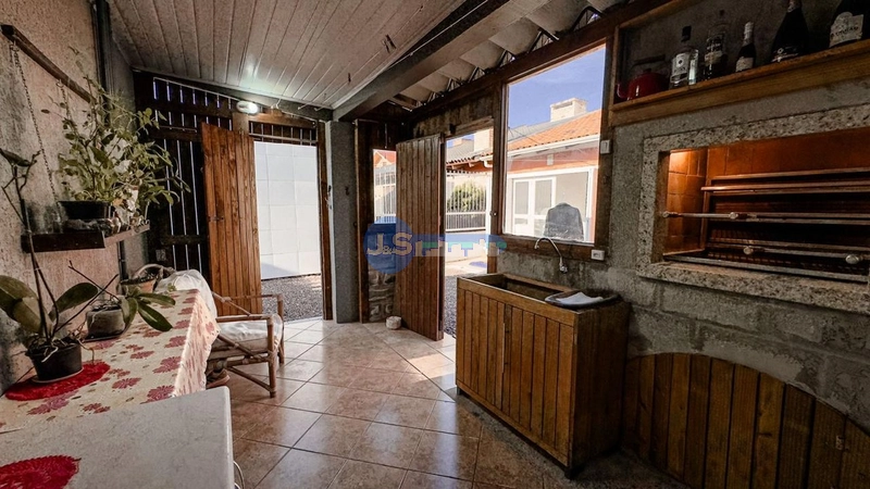 EXCELENTE CASA DE PRAIA PRÓXIMA AO MAR: 5ª foto da galeria de imagens do imóvel