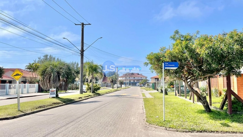 Excelente Casa de Praia com 2 Terrenos: 4ª foto da galeria de imagens do imóvel