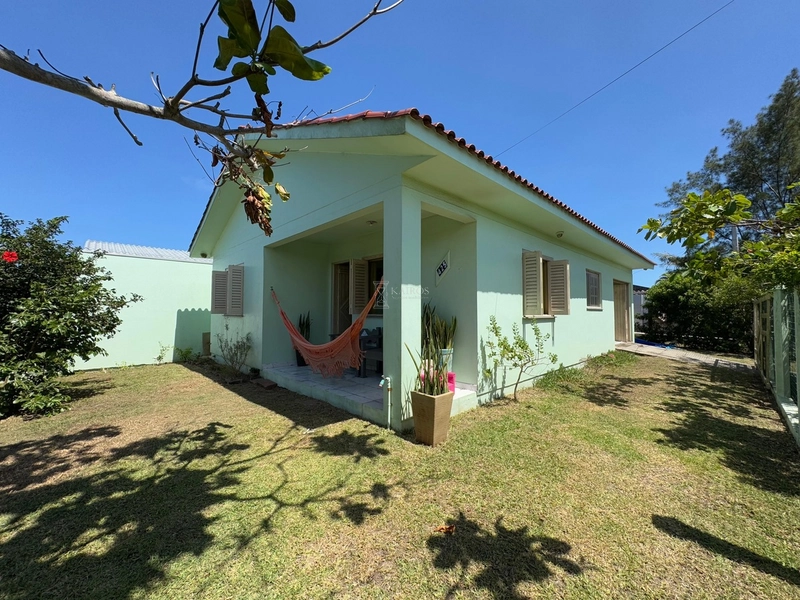 CASA DE PRAIA: 1ª foto da galeria de imagens do imóvel