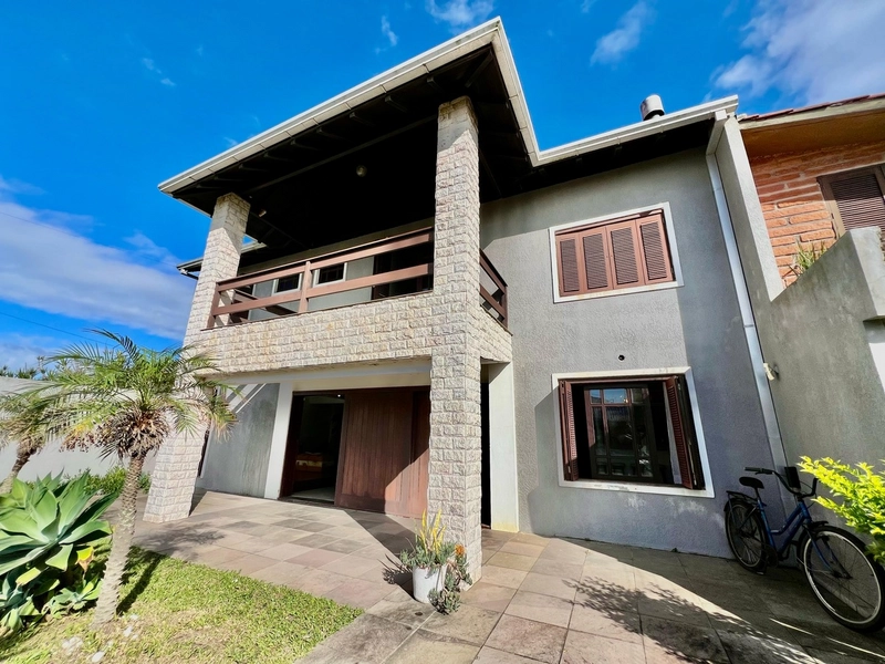 Excelente Casa de Praia Próxima ao Mar: 1ª foto da galeria de imagens do imóvel