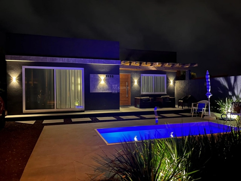 CASA DE PRAIA COM PISCINA: 4ª foto da galeria de imagens do imóvel