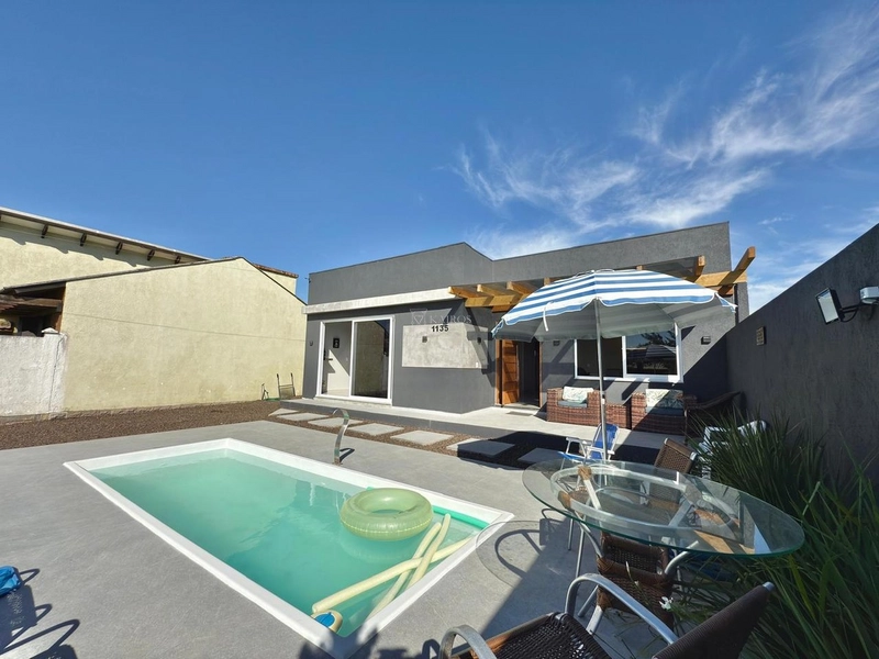 CASA DE PRAIA COM PISCINA: 22ª foto da galeria de imagens do imóvel