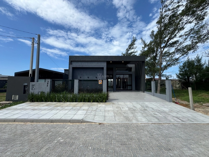 EXCELENTE CASA DE PRAIA PRÓXIMA AO MAR: 3ª foto da galeria de imagens do imóvel