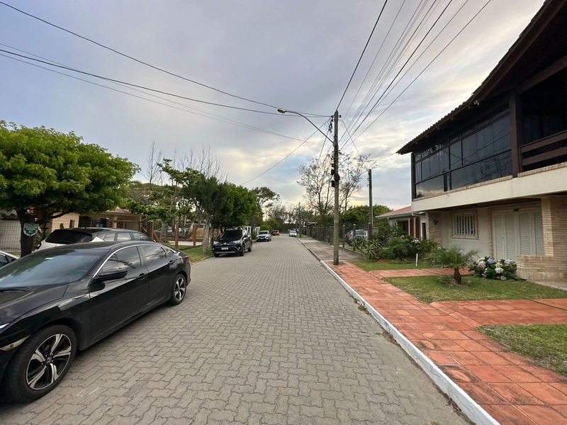 DUPLEX PRÓXIMO AO MAR: 18ª foto da galeria de imagens do imóvel