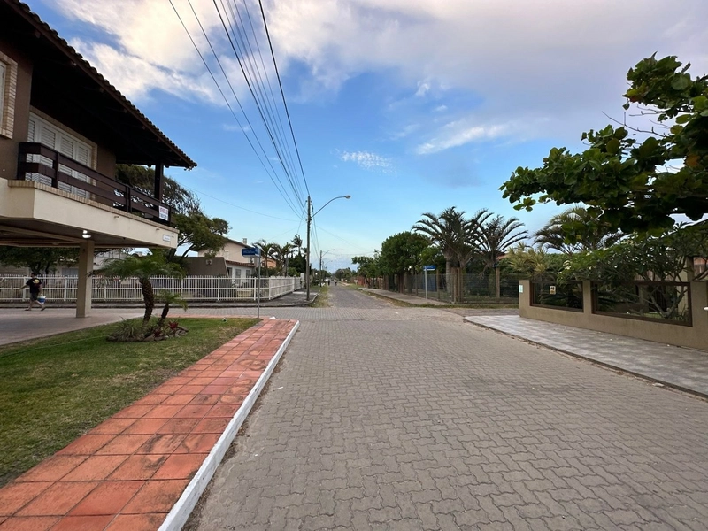 DUPLEX PRÓXIMO AO MAR: 2ª foto da galeria de imagens do imóvel