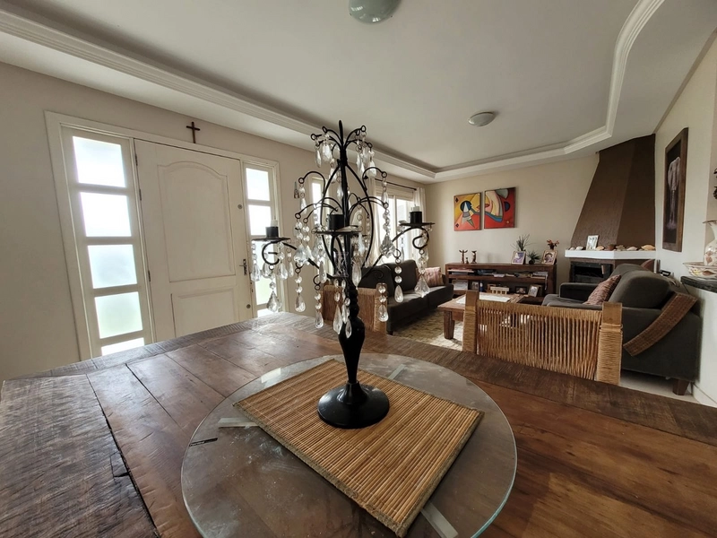 EXCELENTE CASA COM PISCINA: 20ª foto da galeria de imagens do imóvel