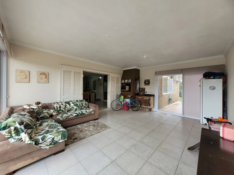 EXCELENTE CASA COM PISCINA: 10ª foto da galeria de imagens do imóvel
