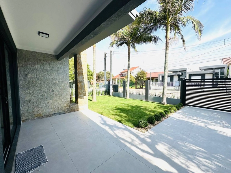 EXCELENTE CASA DE PRAIA EM LAJE COM PISCINA: 3ª foto da galeria de imagens do imóvel