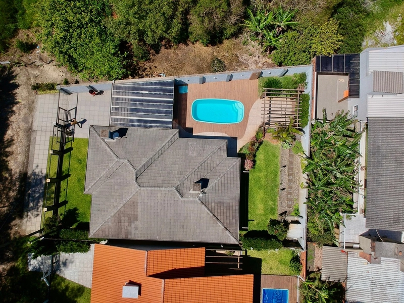 CASA DE PRAIA EM LAJE PERTO DO MAR: 4ª foto da galeria de imagens do imóvel