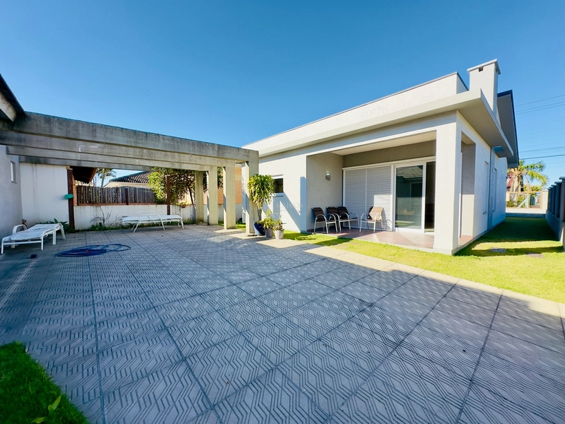 ECELENTE CASA DE PRAIA EM LAJE: 1ª foto da galeria de imagens do imóvel