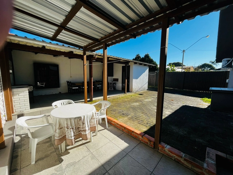 CASA DE PRAIA EM XANGRI-LÁ: 5ª foto da galeria de imagens do imóvel