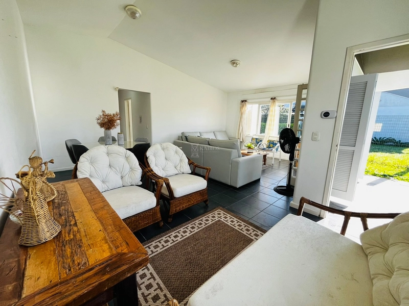 CASA DE PRAIA EM XANGRI-LÁ: 28ª foto da galeria de imagens do imóvel