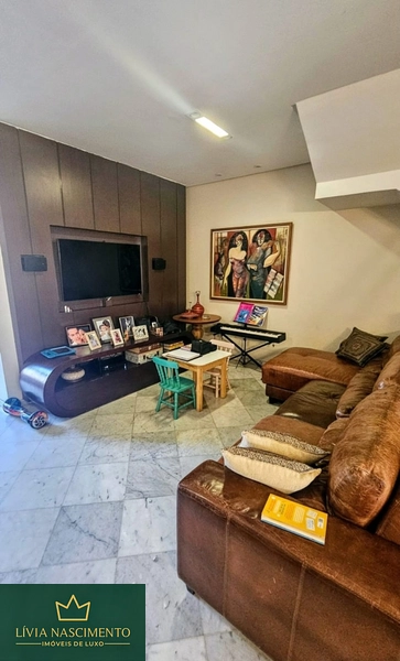 Fontana Di Trevi: 5ª foto da galeria de imagens do imóvel