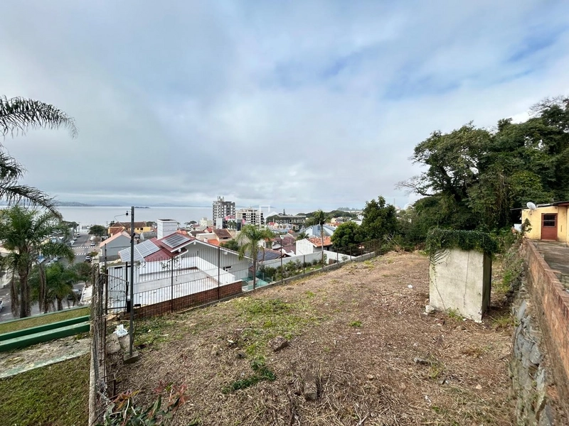 Terreno em área nobre: 11ª foto da galeria de imagens do imóvel