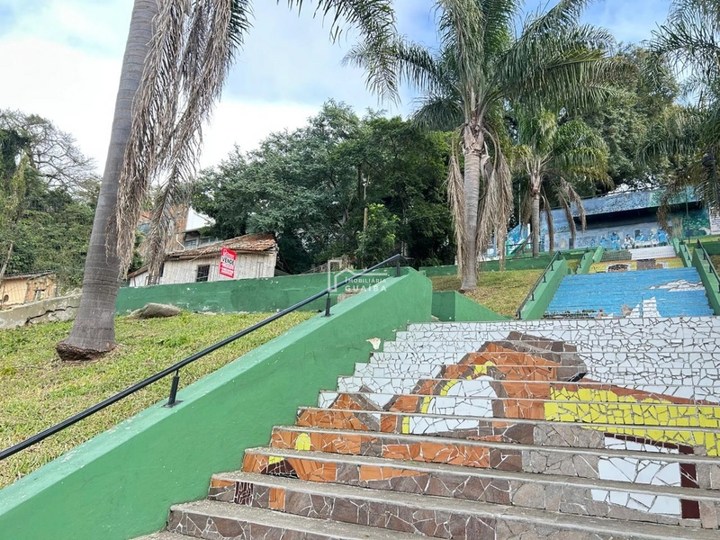 Terreno em área nobre: 5ª foto da galeria de imagens do imóvel