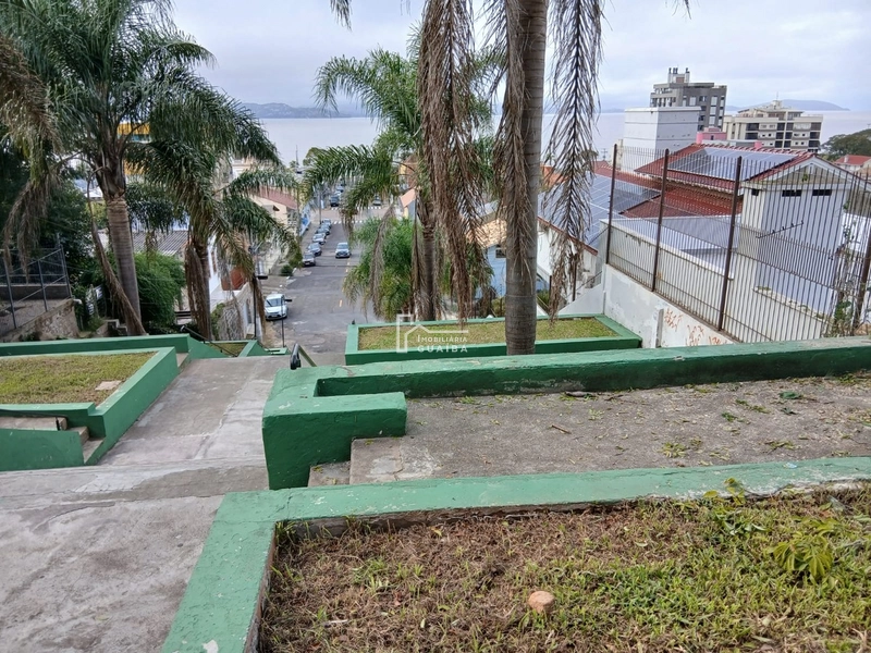 Terreno em área nobre: 2ª foto da galeria de imagens do imóvel