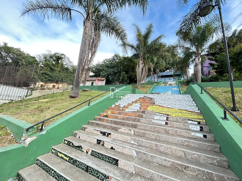 Terreno em área nobre: 3ª foto da galeria de imagens do imóvel
