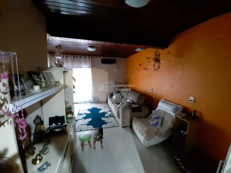 CASA NA AVENIDA, PRÓXIMO A TODOS OS COMÉRCIOS DO BAIRRO: 4ª foto da galeria de imagens do imóvel
