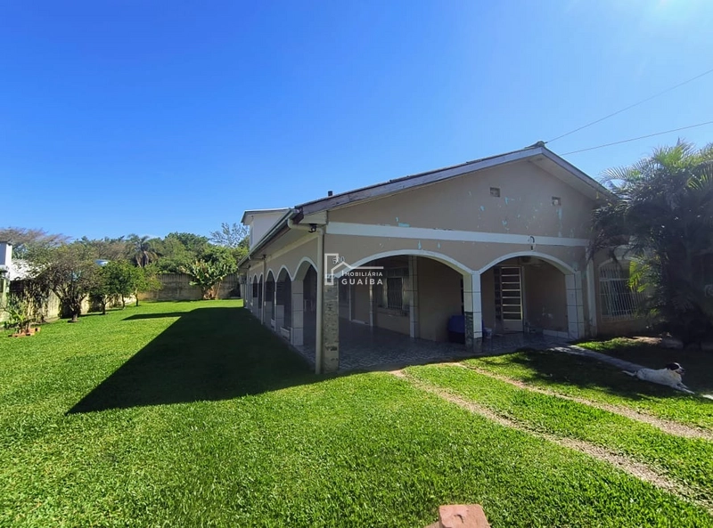 casa com amplo espaço para sua familia: 4ª foto da galeria de imagens do imóvel