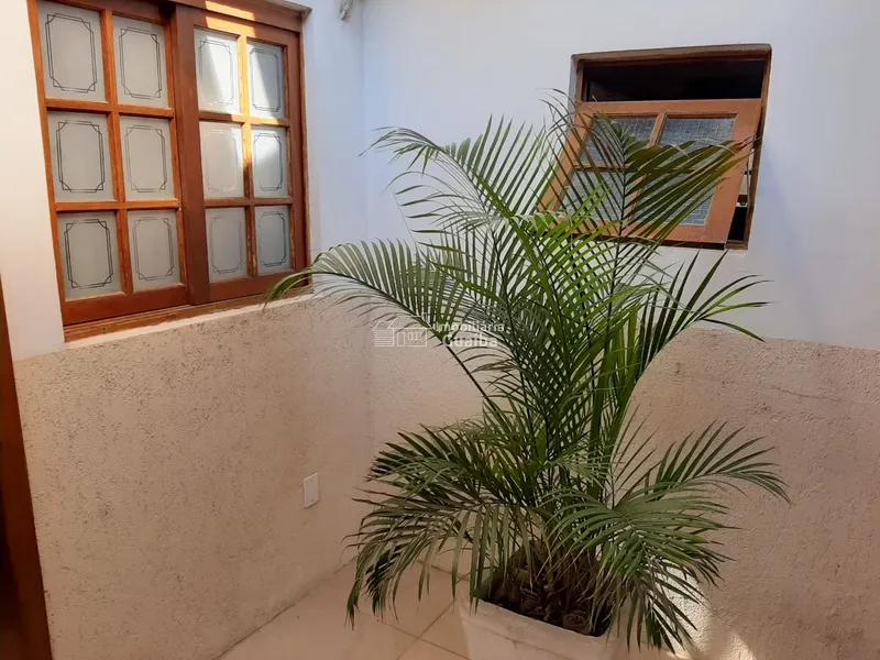 BELA CASA COM PISCINA!: 17ª foto da galeria de imagens do imóvel