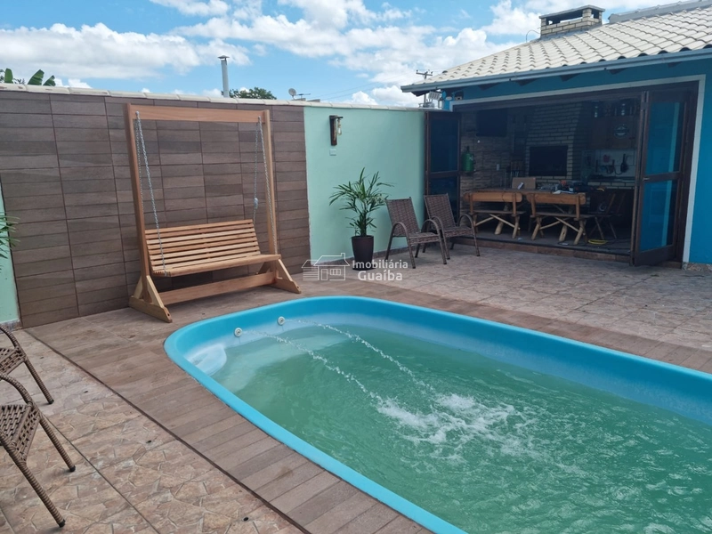 Linda casa em uma das melhores ruas do bairro!: 2ª foto da galeria de imagens do imóvel