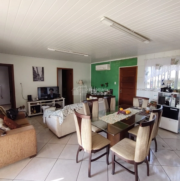 CASA EM AVENIDA MOVIMENTADA: 4ª foto da galeria de imagens do imóvel