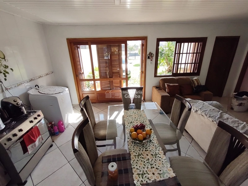CASA EM AVENIDA MOVIMENTADA: 7ª foto da galeria de imagens do imóvel