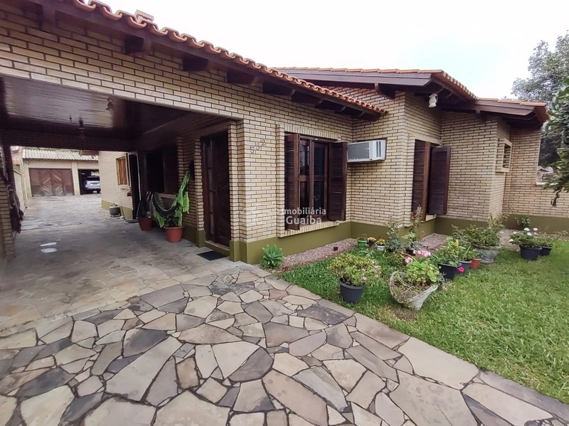 LINDA CASA NO CENTRO E PODE SER SUA!!!