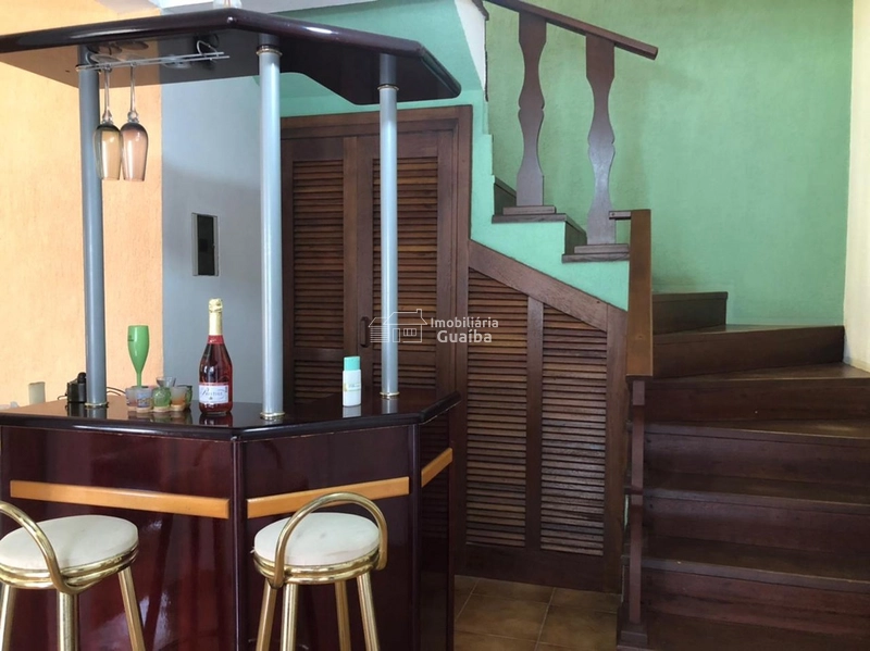 Linda casa com 2 pavimentos, bem localizada em Zona nobre da cidade!: 2ª foto da galeria de imagens do imóvel