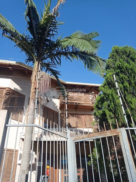 Casa de alto padrão em terreno de 600m²: 4ª foto da galeria de imagens do imóvel