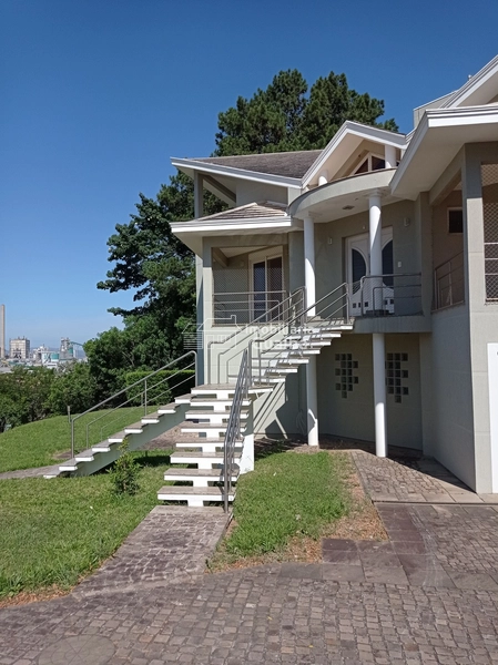 Maravilhosa casa com 387m²,lindo projeto arquitetônico!: 5ª foto da galeria de imagens do imóvel