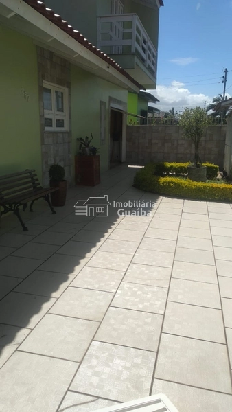 CASA COM PISCINA: 13ª foto da galeria de imagens do imóvel