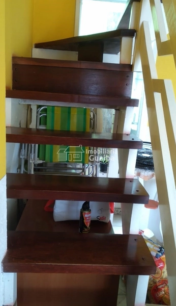 CASA COM PISCINA: 5ª foto da galeria de imagens do imóvel