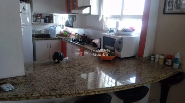CASA COM PISCINA: 4ª foto da galeria de imagens do imóvel