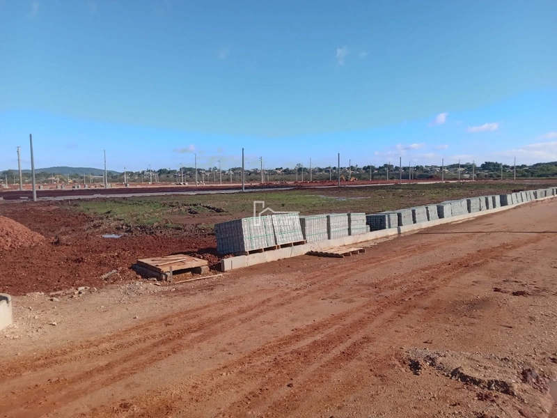 TERRENO NO RECANTO DOS PÁSSAROS: 3ª foto da galeria de imagens do imóvel