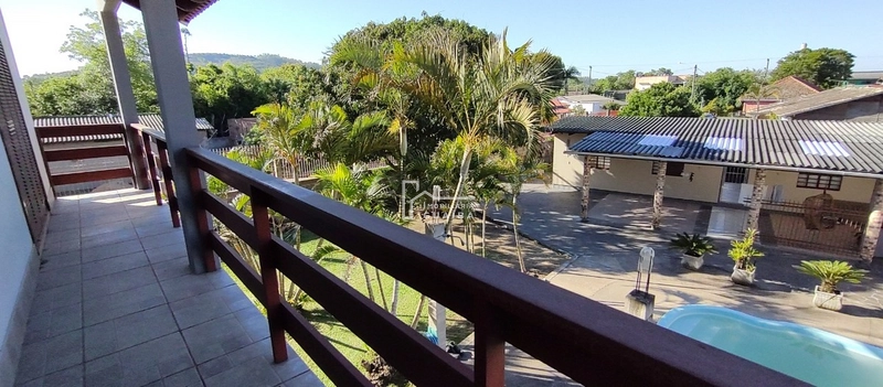 Bela casa com piscina!: 15ª foto da galeria de imagens do imóvel