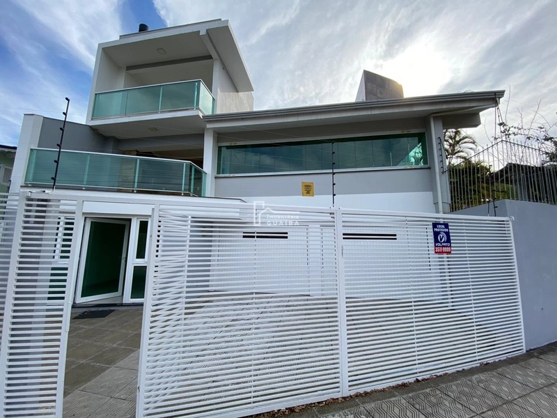 Casa na Av. 7 de Setembro - Localização privilegiada!: 2ª foto da galeria de imagens do imóvel