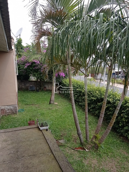 Casa de equina com peças amplas, ótima localização!: 12ª foto da galeria de imagens do imóvel