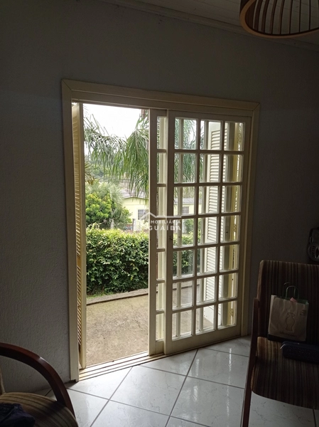 Casa de equina com peças amplas, ótima localização!: 22ª foto da galeria de imagens do imóvel