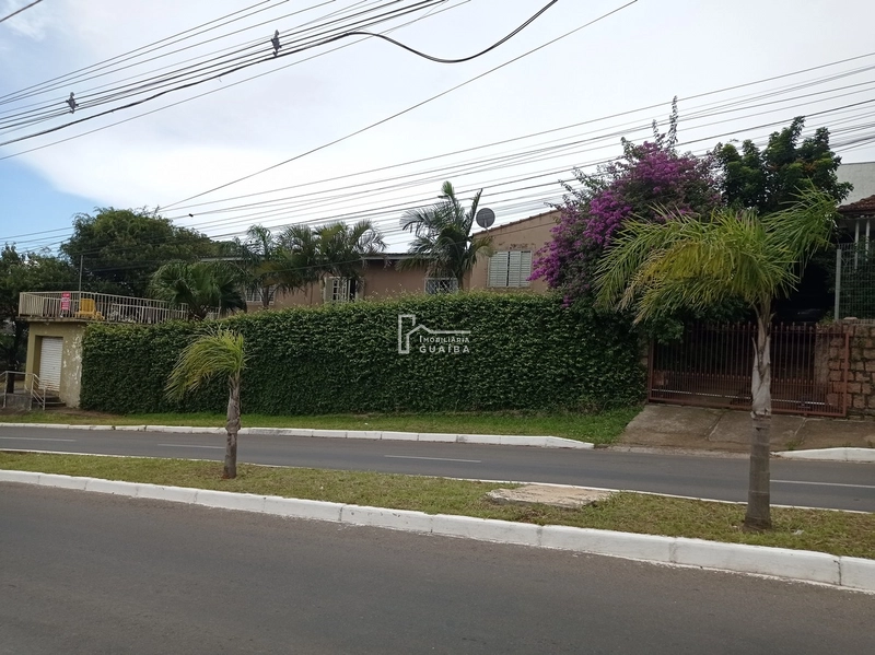 Casa de equina com peças amplas, ótima localização!: 32ª foto da galeria de imagens do imóvel