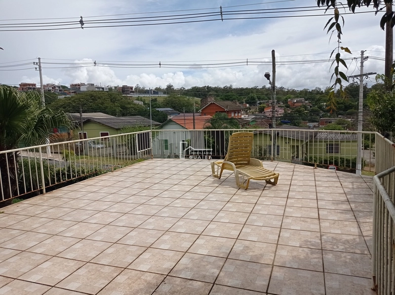 Casa de equina com peças amplas, ótima localização!: 18ª foto da galeria de imagens do imóvel