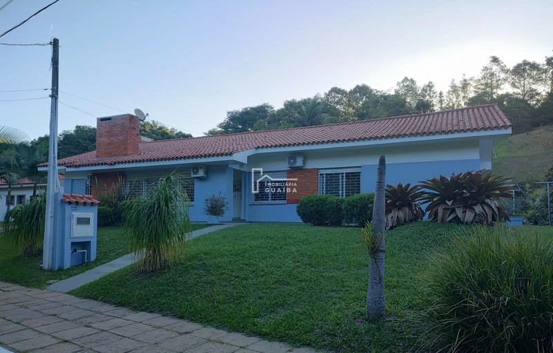 Bela residência em condomínio alto padrão: 3ª foto da galeria de imagens do imóvel