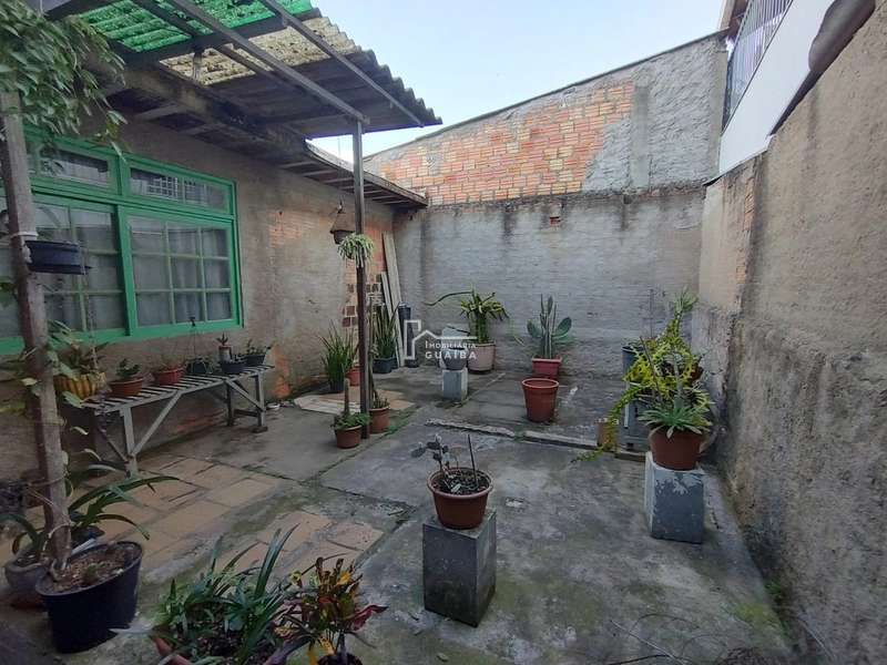 Casa de esquina na Columbia City: 12ª foto da galeria de imagens do imóvel
