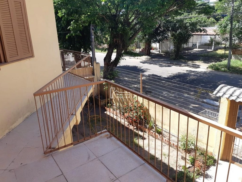 Casa ampla com excelente pátio!: 4ª foto da galeria de imagens do imóvel