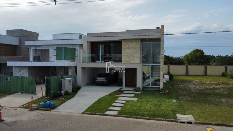 Bela casa em condomínio alto padrão: 3ª foto da galeria de imagens do imóvel