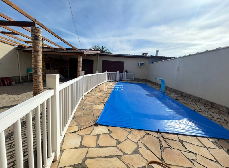 Ótima casa com piscina!: 13ª foto da galeria de imagens do imóvel