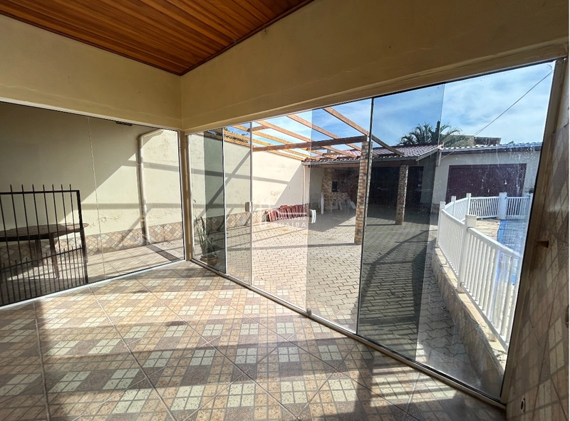 Ótima casa com piscina!: 10ª foto da galeria de imagens do imóvel