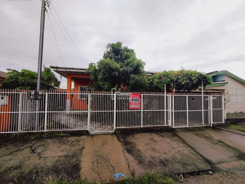 Casa 3 dormitórios: 4ª foto da galeria de imagens do imóvel